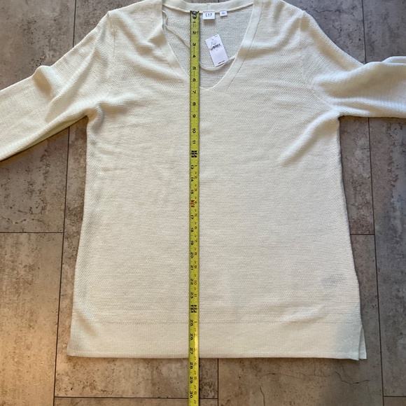 Gap Tunic Sweater Women’s Sz L Cream Brooklyn V-neck Wool Blend Sheer NWT - Picture 8 of 13